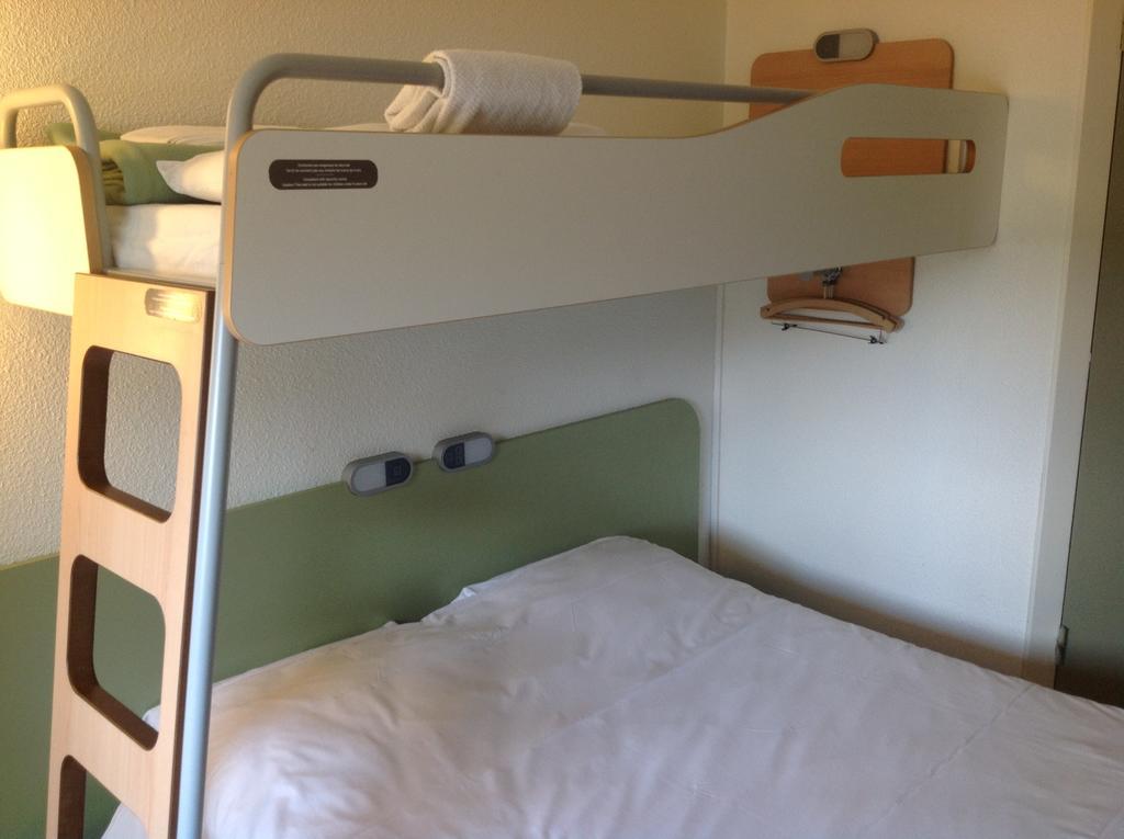 Ibis Budget Orgeval Habitación foto